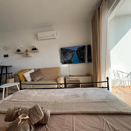 Kyblue Management - New Studio, 3 Min To Coral Bay Peyia