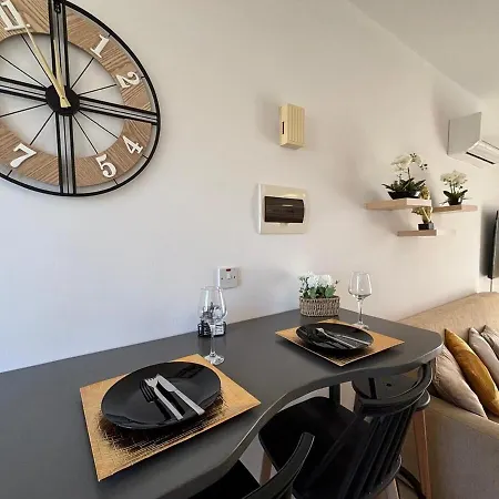 Kyblue Management - New Studio, 3 Min To Coral Bay Apartman Péjia